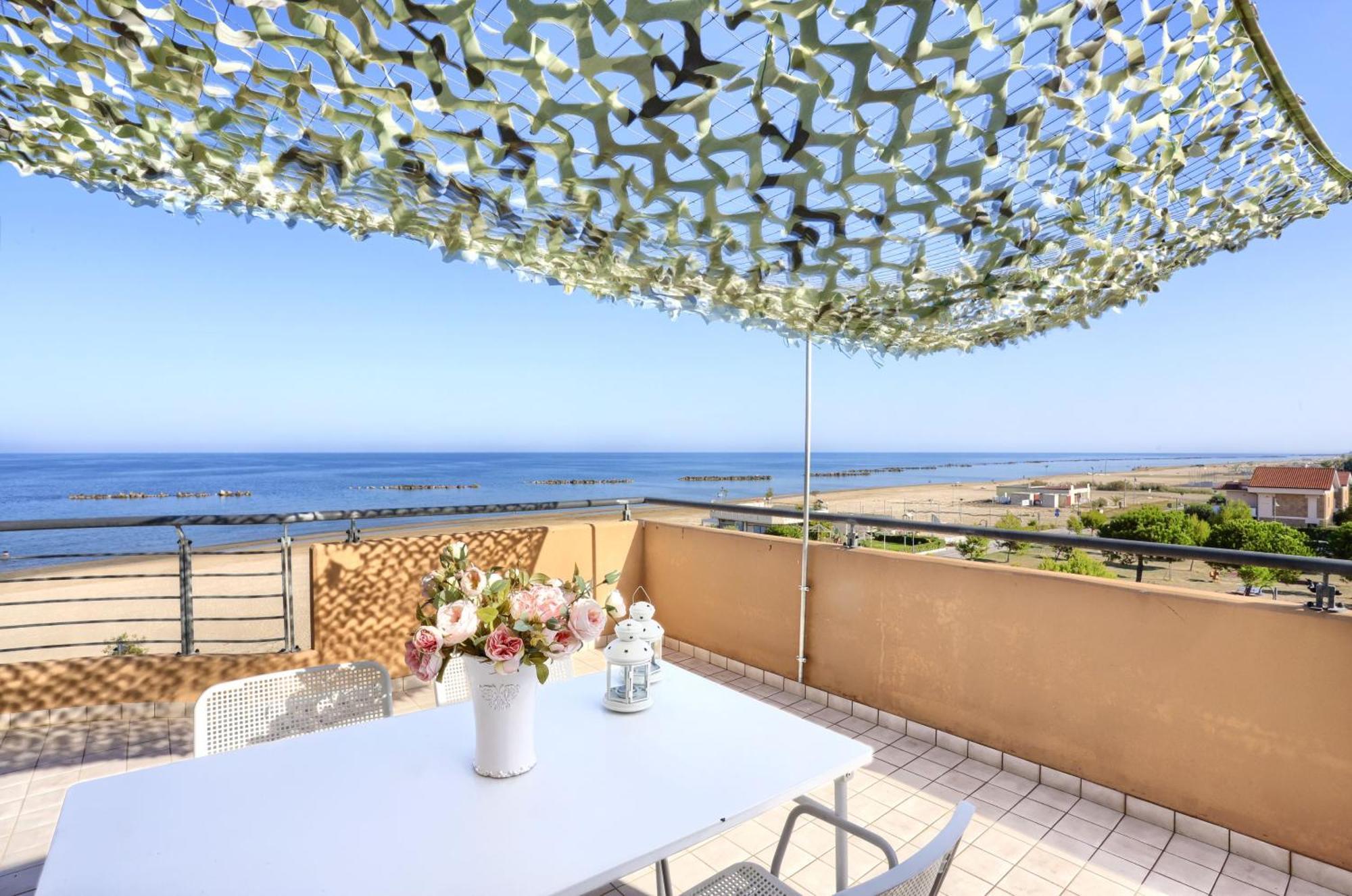 Mazzarosa Residence Roseto Degli Abruzzi Εξωτερικό φωτογραφία