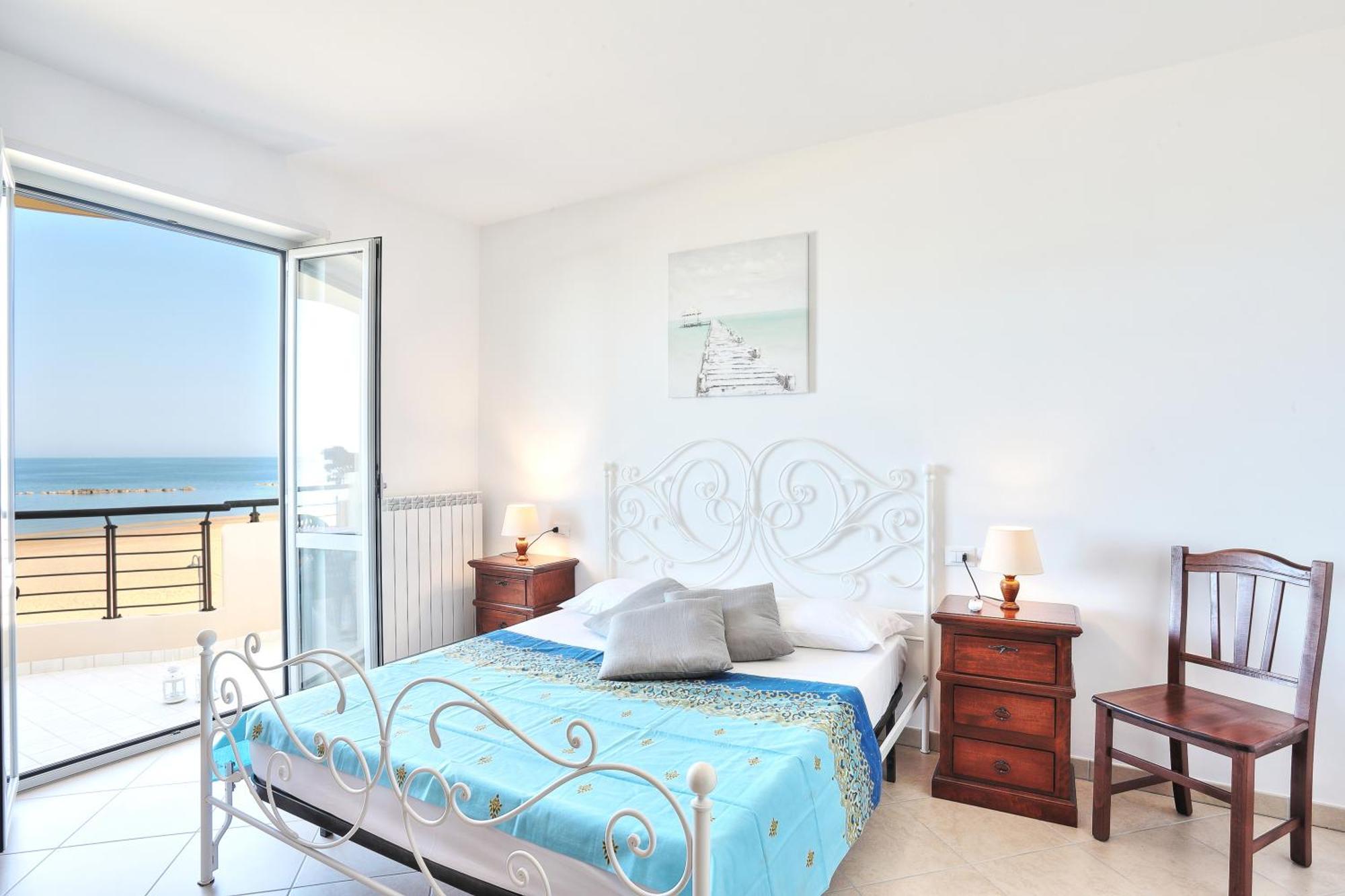 Mazzarosa Residence Roseto Degli Abruzzi Εξωτερικό φωτογραφία